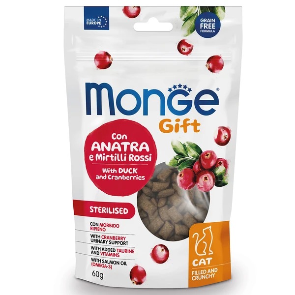 MONGE GIFT STERILISED Для стерилизованных кошек "Хрустящие подушечки с начинкой" с уткой и клюквой 60 г.