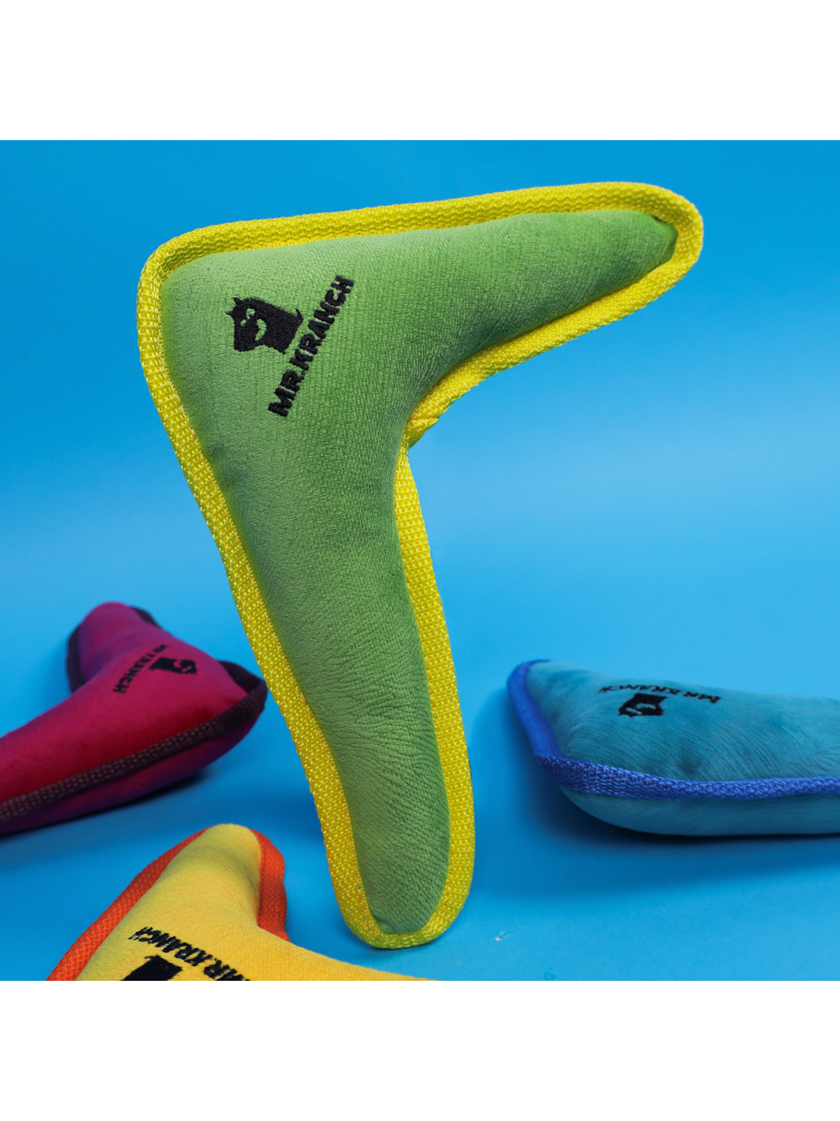 Игрушка Mr.Kranch для собак средних и крупных пород Бумеранг с пищалкой 34х28,5х6,5см, зеленый