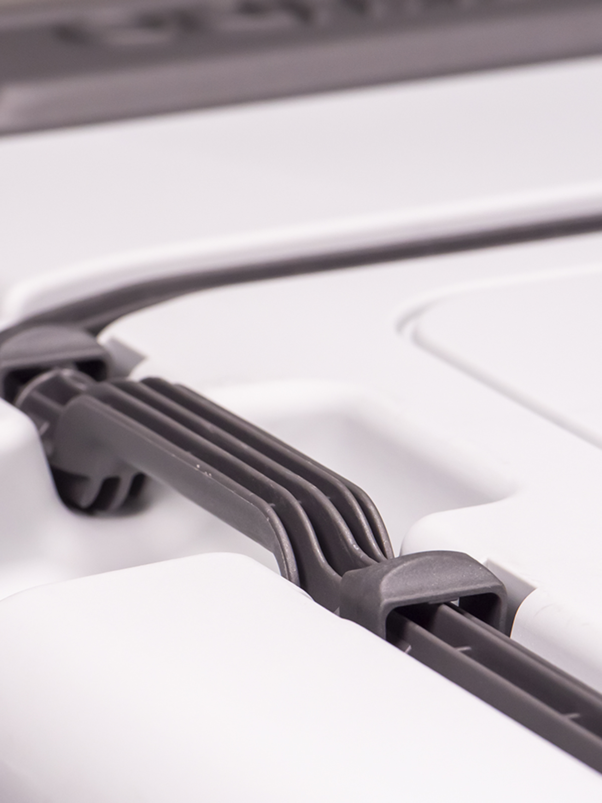 MPS переноска SKUDO 7  105х73х76h см с металлической дверцей с замком серая 8022967058223