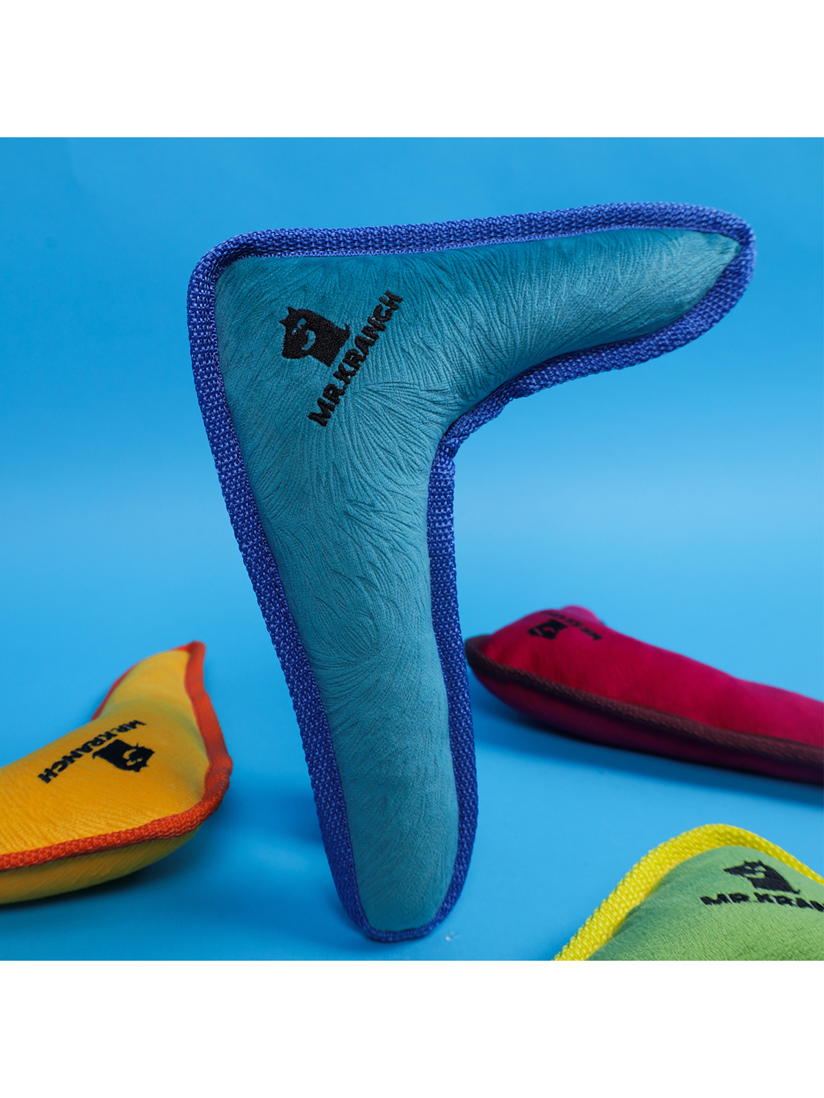 Игрушка Mr.Kranch для собак средних и крупных пород Бумеранг с пищалкой 34х28,5х6,5см, синий