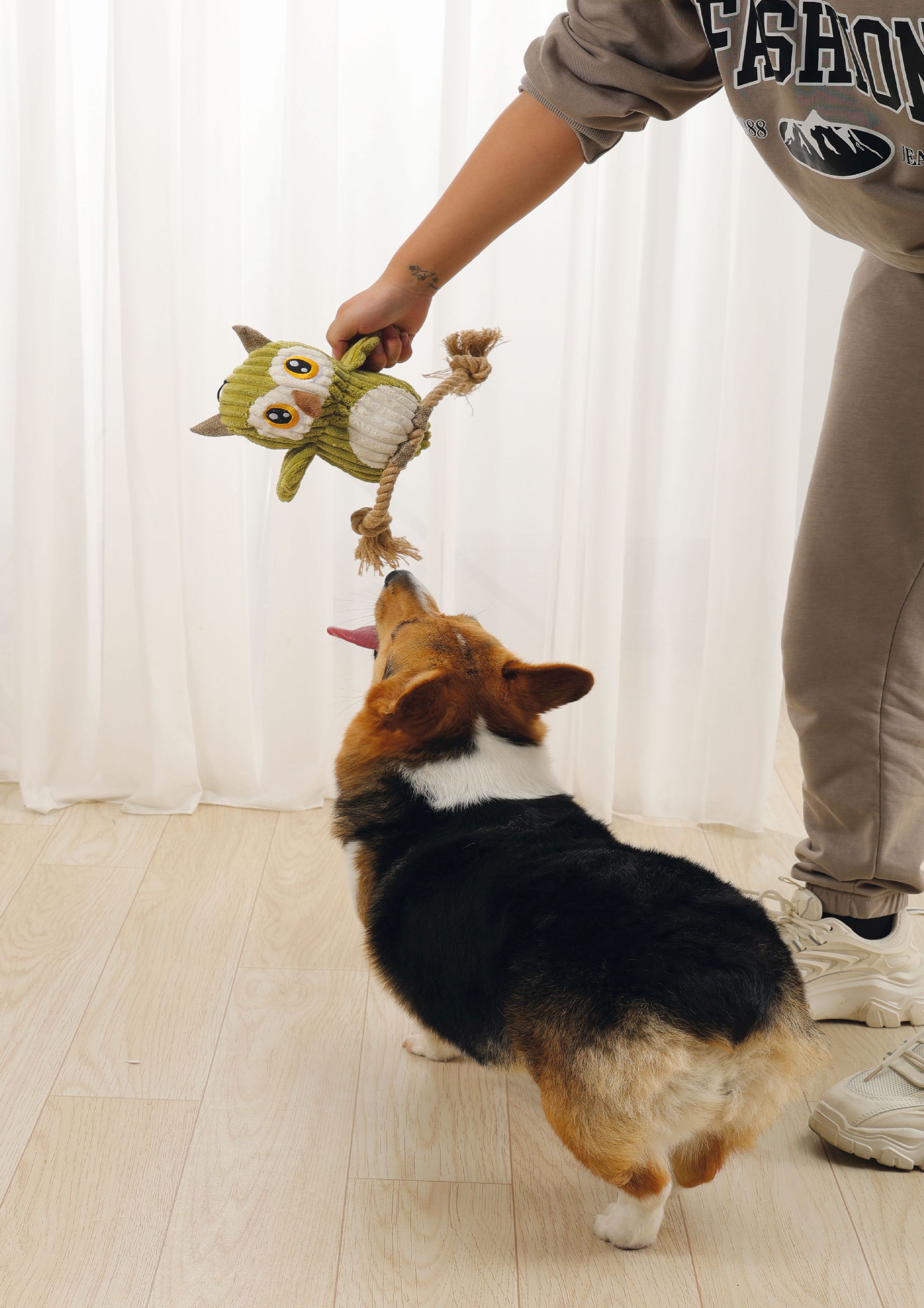 Игрушка СОВА С КАНАТОМ мягкая 30 см. 10641099 Mpets