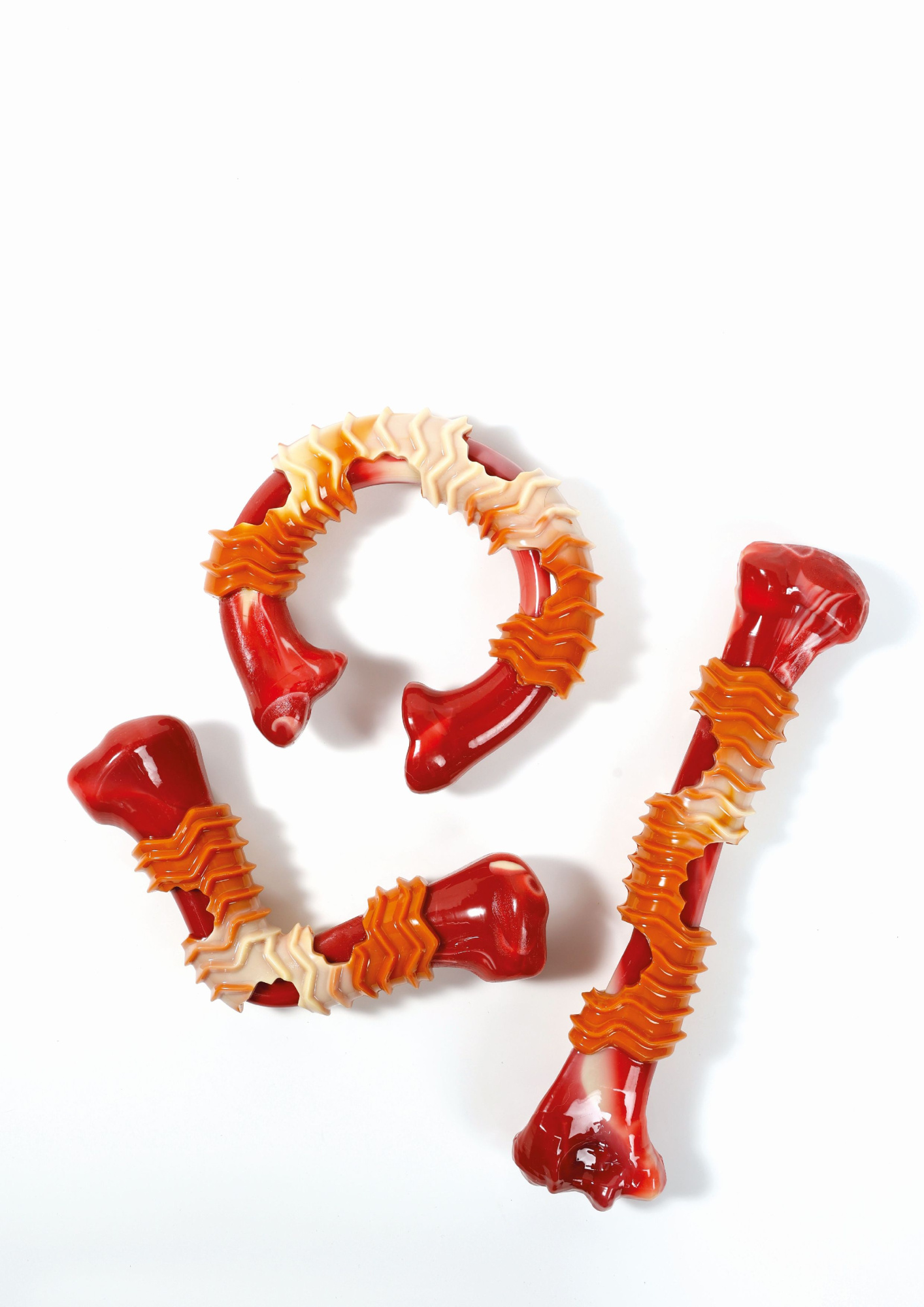 Игрушка для собак Карнивор круглая кость, вкус бекона, красная 14 x 13.7 x 4.1 см MPets 10650599